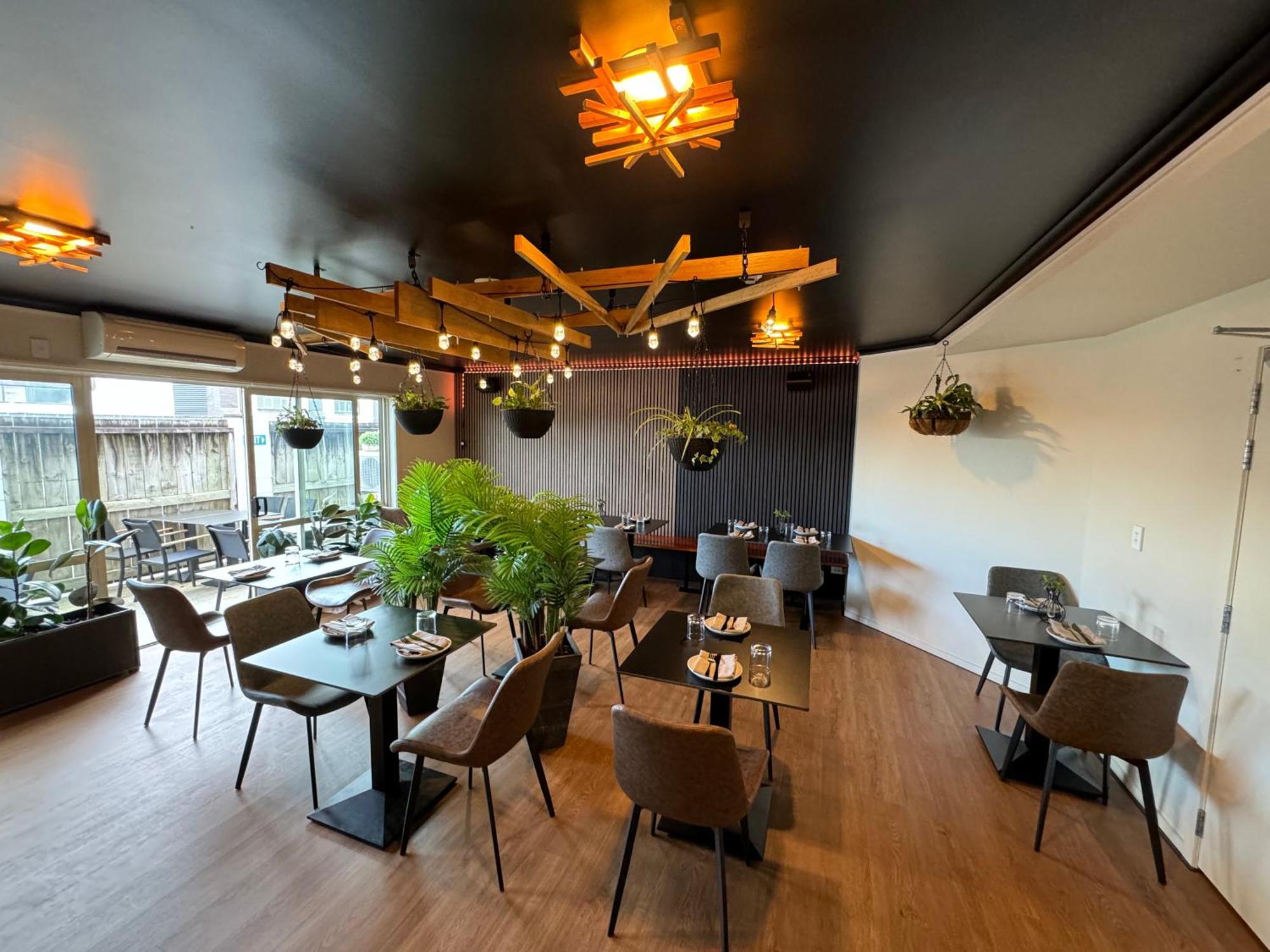 B-Ks Premier Motel Палмерстън Норт Екстериор снимка